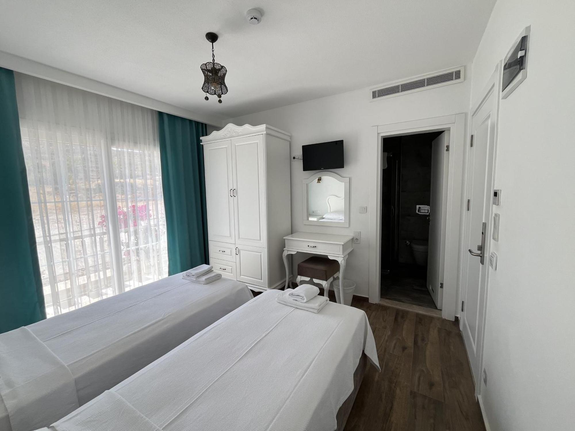 Alesya Hotel 3*